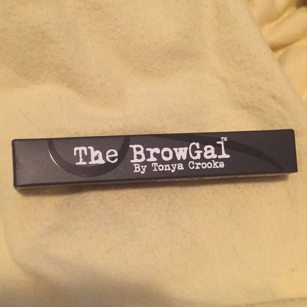 Water resistant eyebrow gel